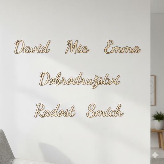 Vaše slova – dřevěná mozaika slov na zeď