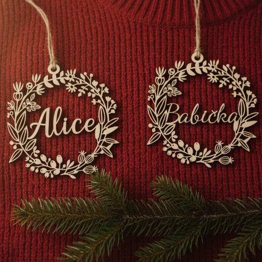 Dřevěná ozdoba – Věneček s vlastním jménem