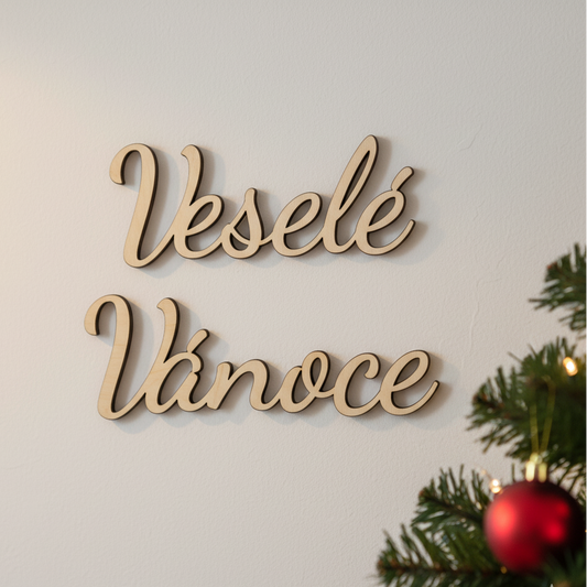 Velký dřevěný nápis „Veselé Vánoce“ – dekorace na zeď