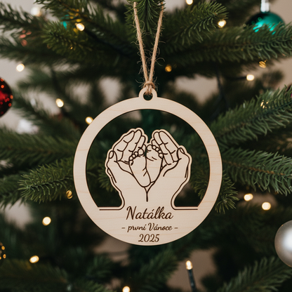 Dřevěná vánoční ozdoba - První Vánoce